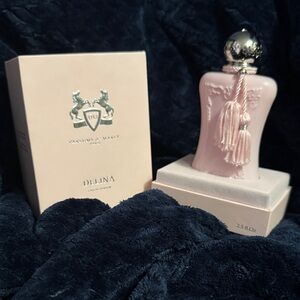 Delina Eau de Parfum - Pink